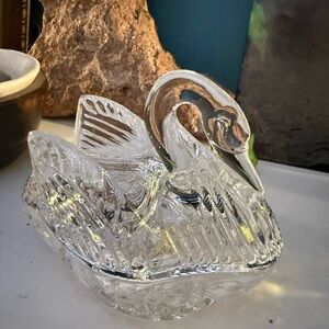 Swan trinket dish. Crystal